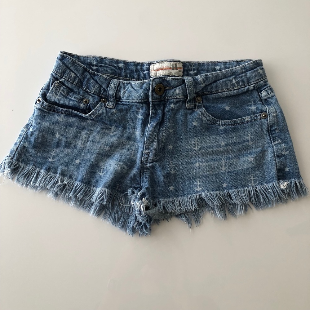 Vintage Havana denim cut off shorts. Girls size 12